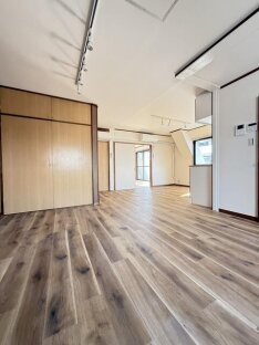 【満室稼働中】徒歩2分！RC造3階建！